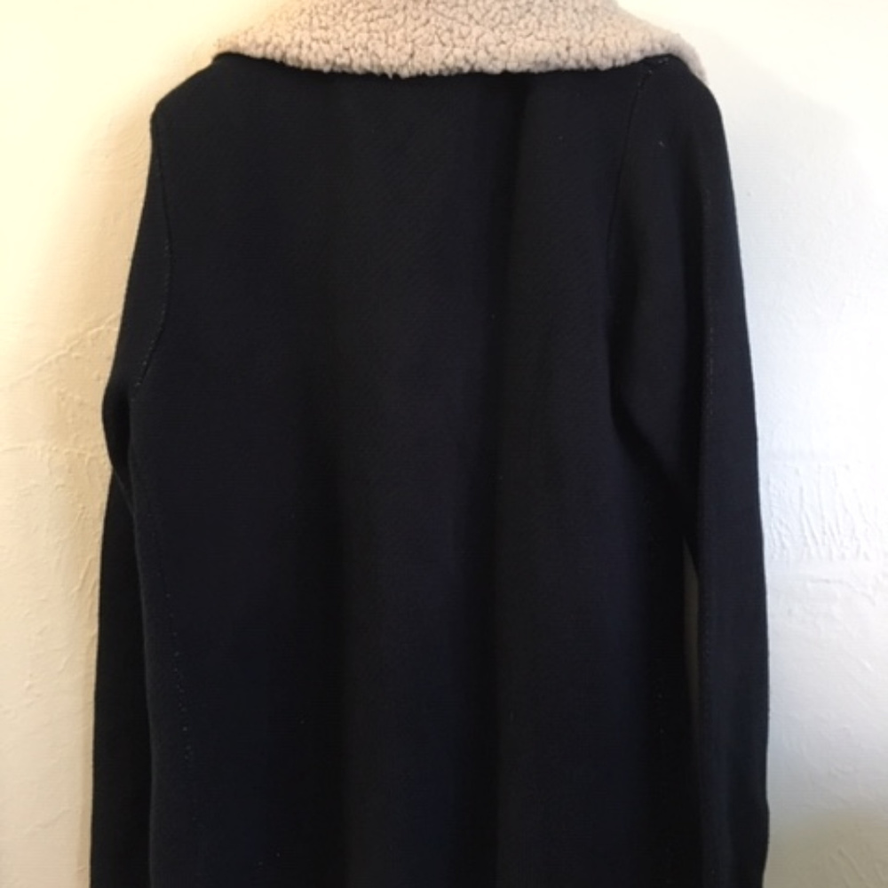 Rusty Womens Cliff Jackets - Picture 3 of 4